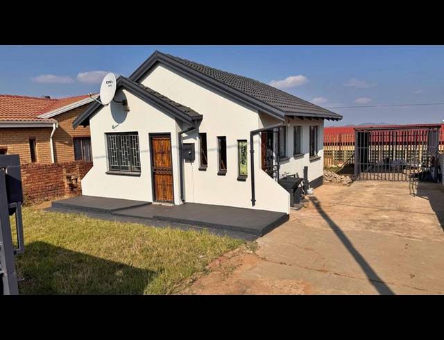 2 BEDROOM HOUSE FOR SALE IN SOSHANGUVE WW